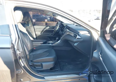 2018 Toyota Camry Se z USA, uszkodzony, nr VIN 4T1B11HKXJU012101